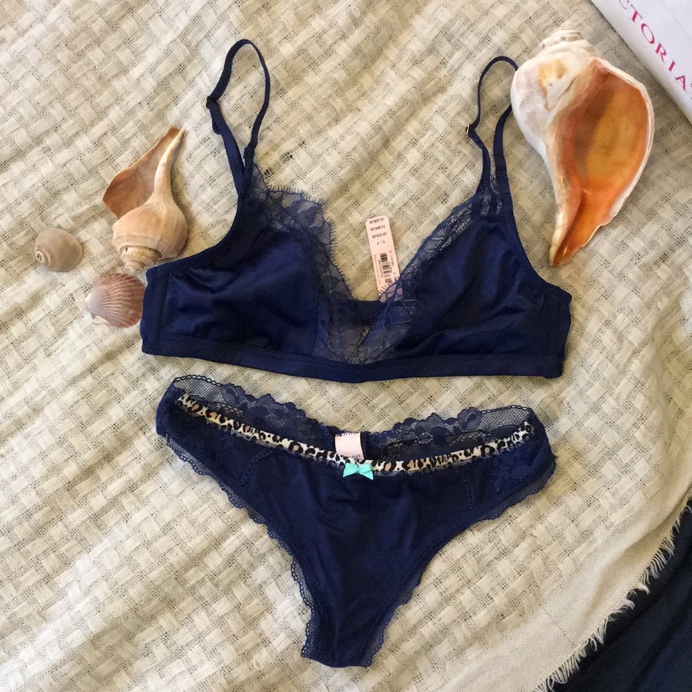 Victoria’s Secret bralette, S navy blue